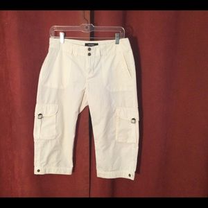 White CAPRIS PANTS sz 6 (p) Daisy Fuentes NYLON summer pants CROPPED